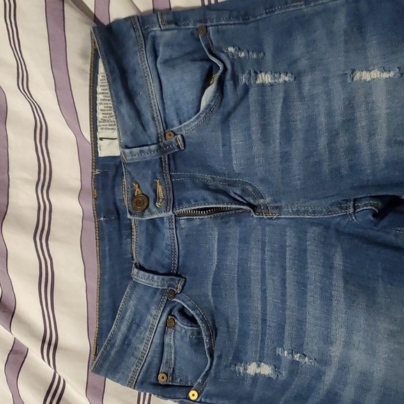 Jeans - Picture 3 of 4